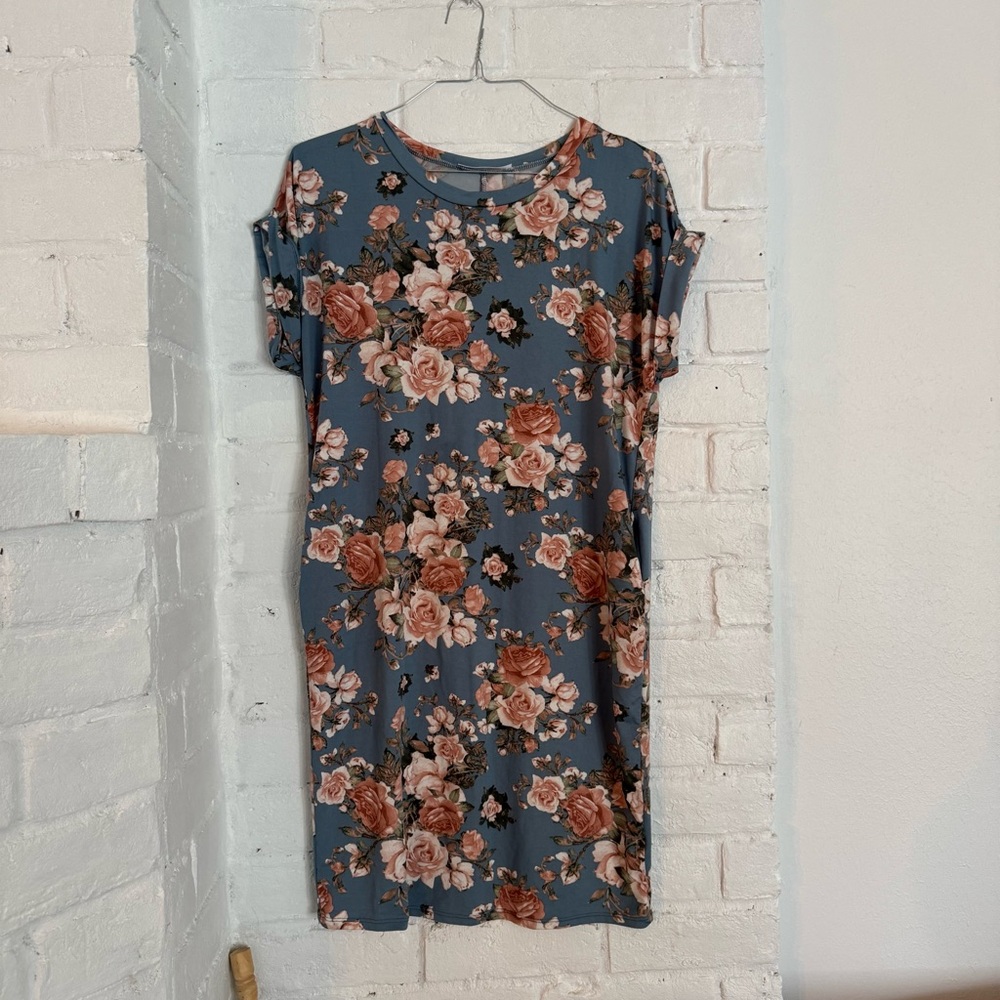 Brigitte Brianna Floral Dress - Size M -$29